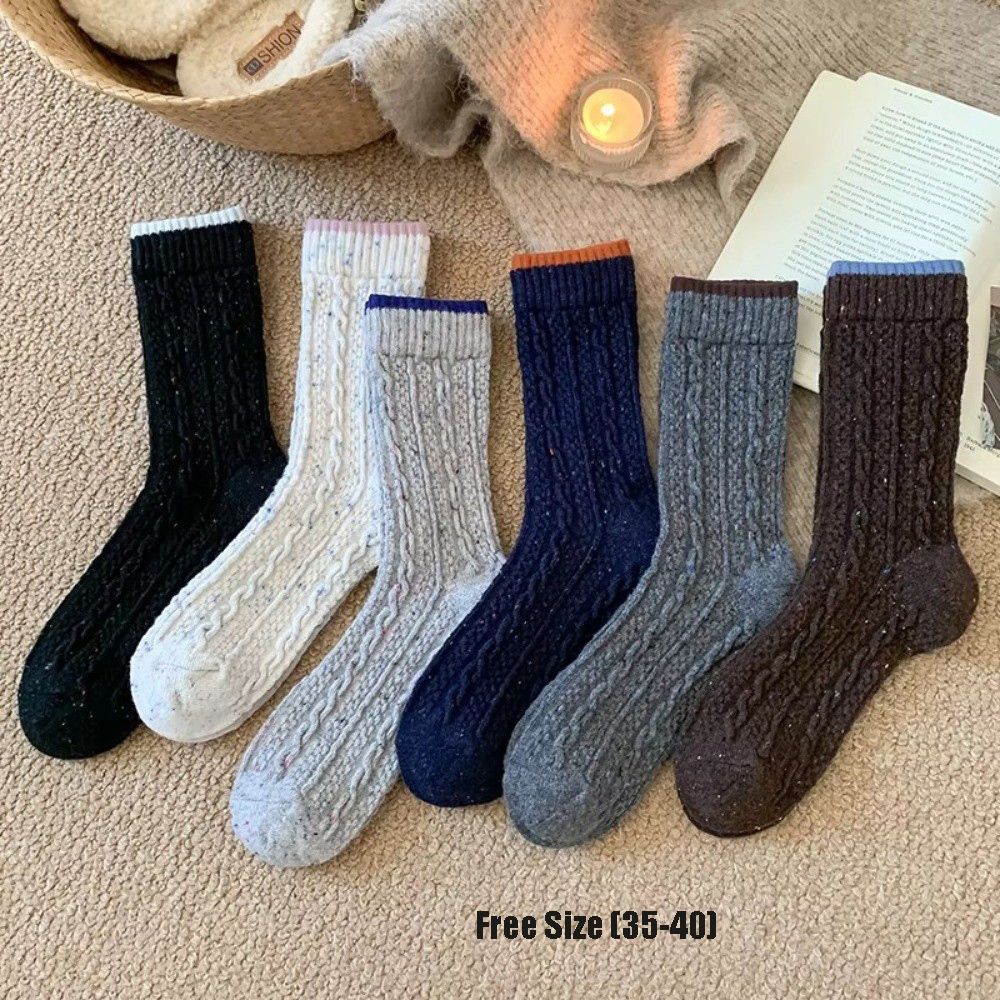Twist Knit Pattern Women's Socks Retro Middle Tube Socks New Floor Socks Daily Wear