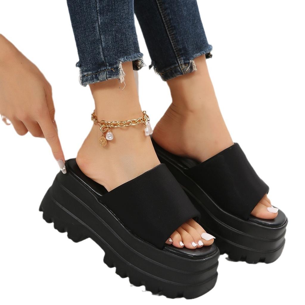 European and American Spring and Summer New Fashion Muffins and Thick-soled Large-size Slippers Women's Head Waterproof Table One-word Drag