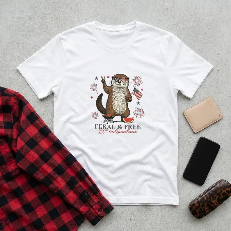 Otter Graphic T- Shirt USA Fireworks Animal Patriotic 4th of July Tee L