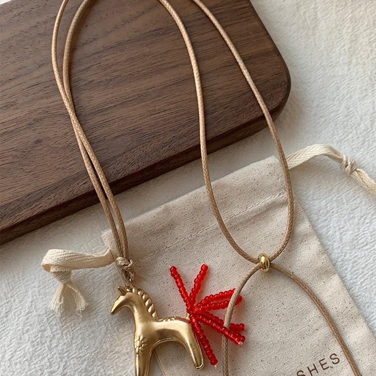 

Long Adjusting Wax Rope Chain Choker Hip Hop Rock Metallic Cartoon Horse Beads Strand Tassel Pendant Necklaces for Women