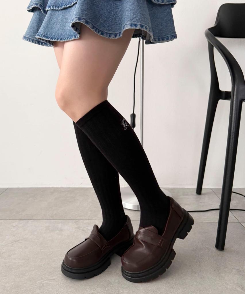 WEGO Compression Antibacterial and School Sizes Black Women's Hosomi-chan Socks, Odor-Resistant, Logo, Girly, 23-25cm,