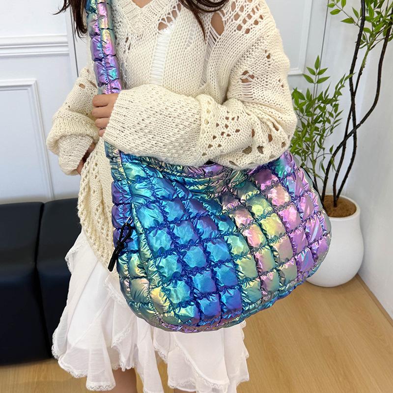 

Autumn and winter nylon cloth down bag women s 2025 new trendy diamond tote bag casual large-capacity shoulder messenger bag темно-синий