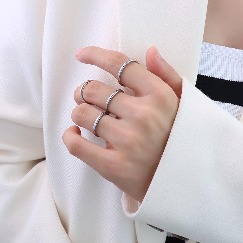 

Европейско-американское кольцо из титановой стали в французском стиле, с простым и уникальным дизайном Size 6