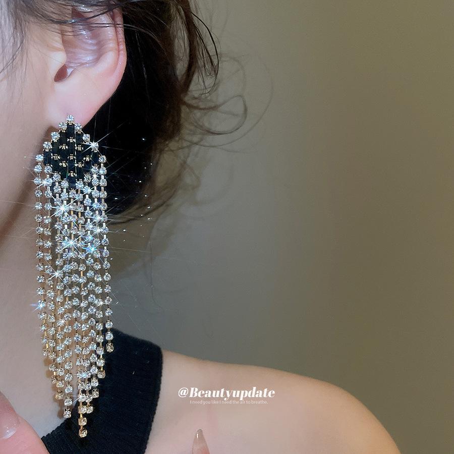 Silver Needle Rhinestone Geometric Tassel Earrings - Elegant High-End Ear Studs
