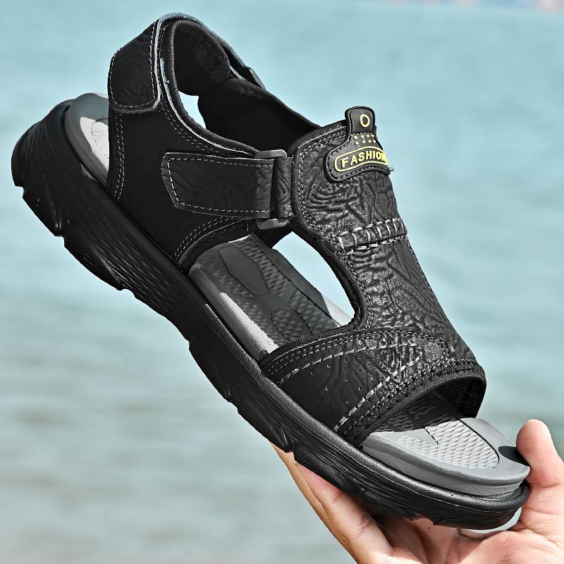 Men‘s Shoe Summer Casual Comfortable Sandals  New Designer Sports Lightweight Outside Wear Beach Shoes Men's Slippers