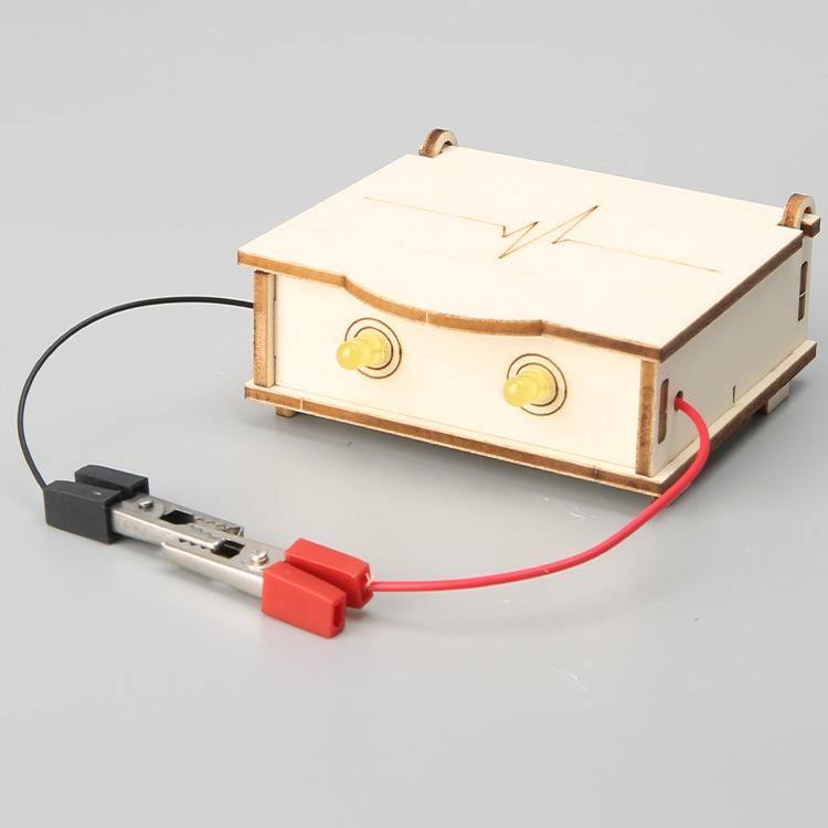 Middle School Students' Interesting Handmade DIY Conductor Detector Small Production Science Small Experiment Science Model Steam Education