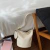 Early spring new bucket bag simple solid color handbag niche commuter underarm shoulder bag