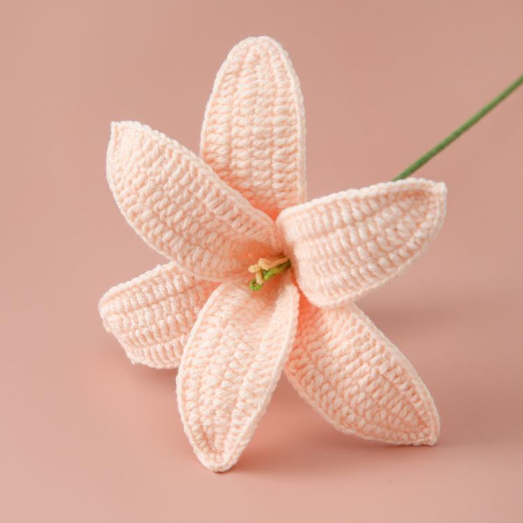 1Pcs Crochet Lily Flowers Creative Hand-knitted Lilies Flower Bouquet Wedding Party Home Decor