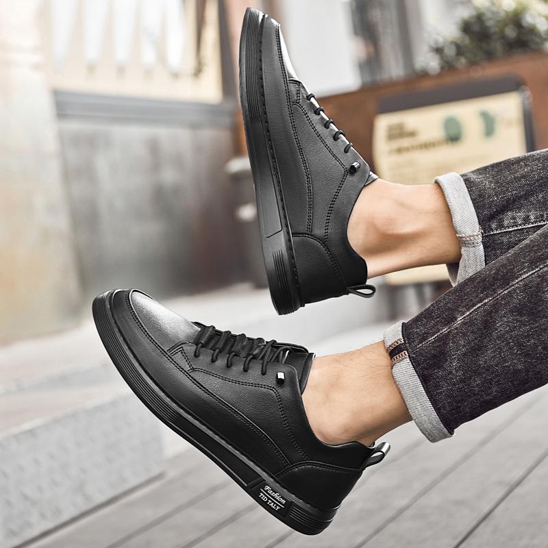 Fashion High Quality Male Walking Flats Men's Shoes Handmade Skate Shoes Men 2025 New Men's Casual Sneakers Fashion Lace Up Casual Shoes