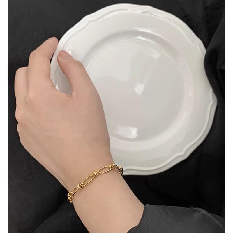 Minimalist Geometric Interlocking Chain Bracelet Women 18K Gold Plated Titanium Steel Hypoallergenic Lightweight Luxury