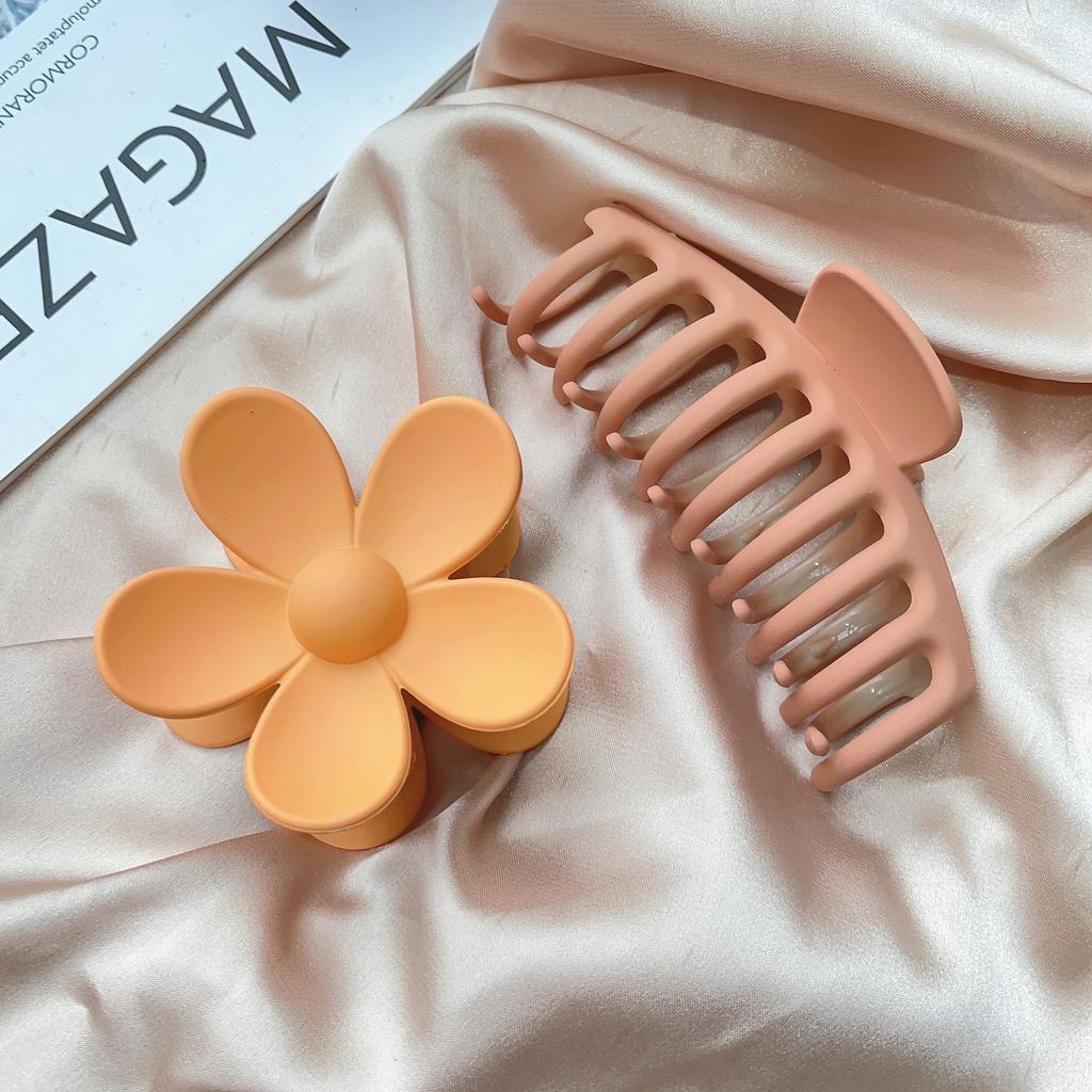 2 Pack 4.3 Inch Large Hair Clips Neutral Color Hair Claw for Women Thin Thick Curly Hair Matte Claw Clips Strong Hold Jaw Clip