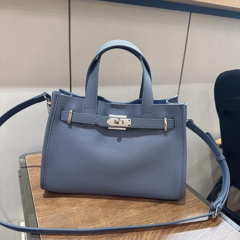 

The first layer of cowhide modified casual Tote bag (S12-52764) 21x10x16cm