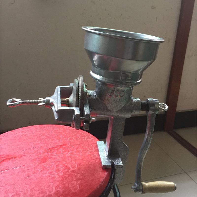 Manual 500-Type Household Grain Grinder: Corn Crusher Mill for Small-Scale Use