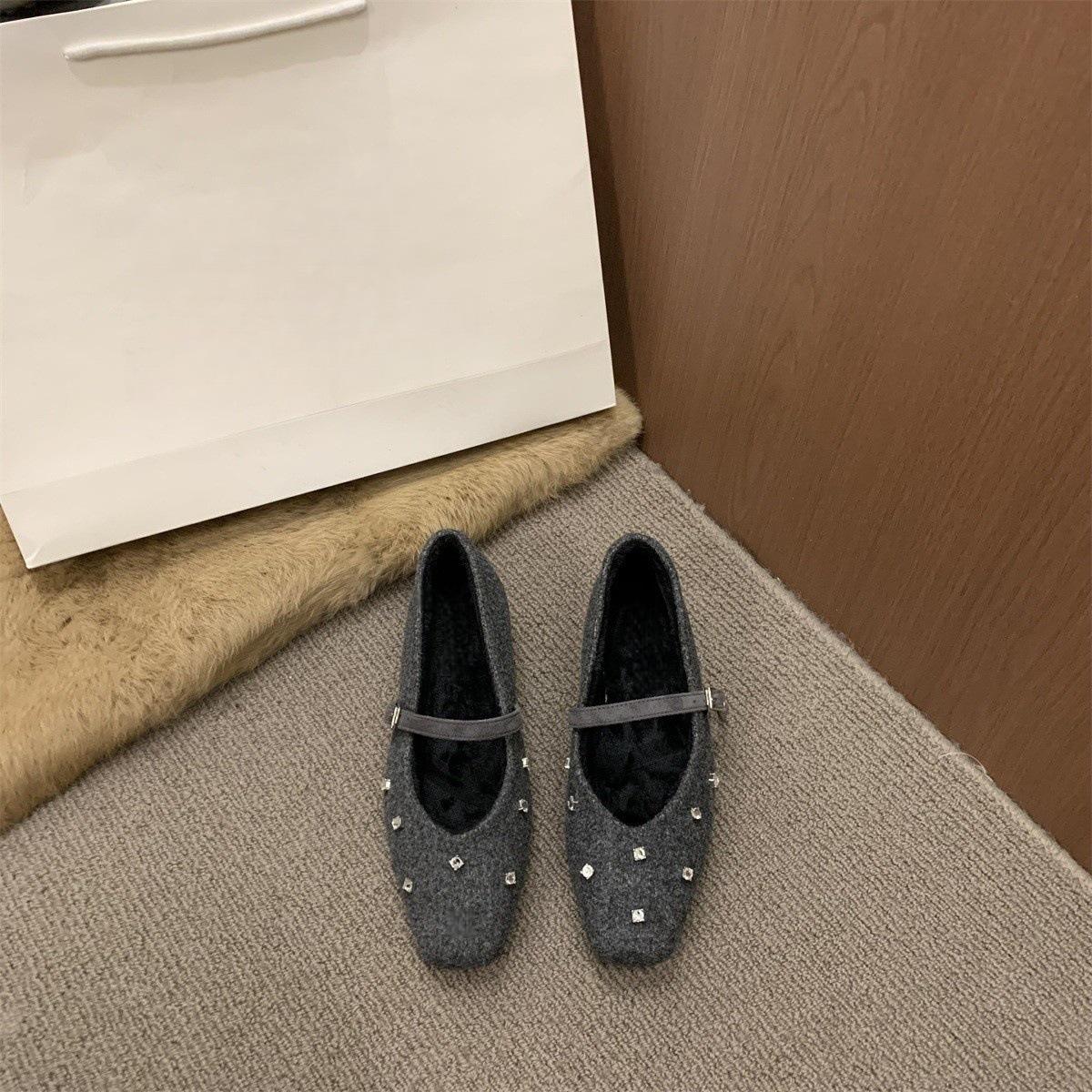 

Square head shallow mouth velvet single shoes warm inner height increase Mary Jane shoes commuting rhinestone wool cotton shoes 40
