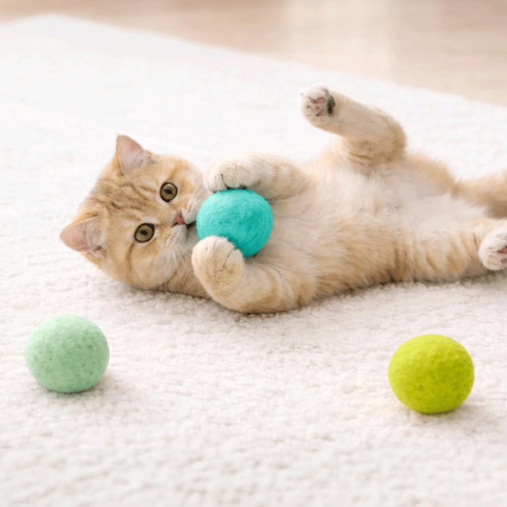 Wool Ball Cats Toy, Run And Play With, Entertain Yourself, Reduce Boredom, Cats Ball, -Resistant And Silent.