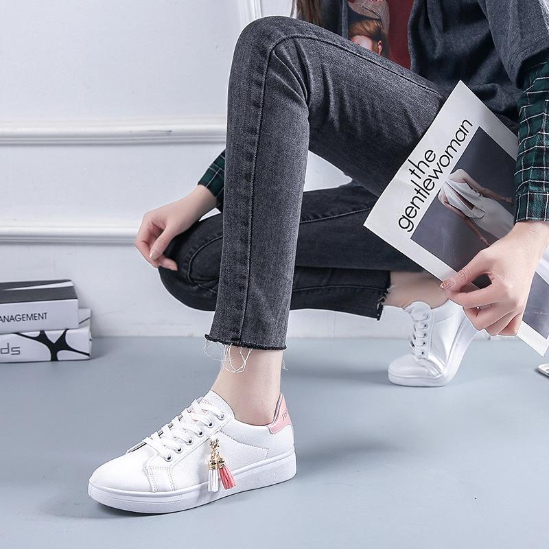Fashion Women Sneakers White Casual Shoes Outdoor Low Top Running Shoes PU Leather Lightweight Tennis Flat Bottom Women Vulcanized Shoe