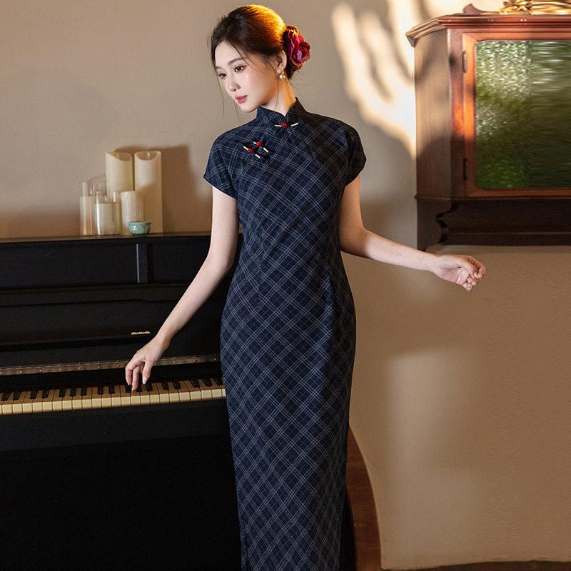 Plaid national style new Chinese long improved cheongsam 1011 new young women's high-end short sleeves daily summer