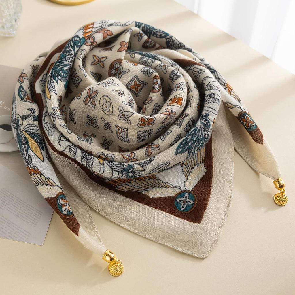Women's Magnetic Buckle Cotton Scarf - Stylish, Lightweight, Comfortable Neck Protection