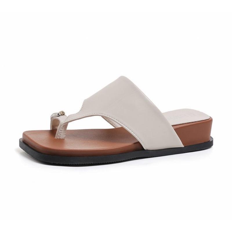 Retro one-pedal cover, toe square head sandals, new small beach shoes, fashionable wedge heels, slippers for women