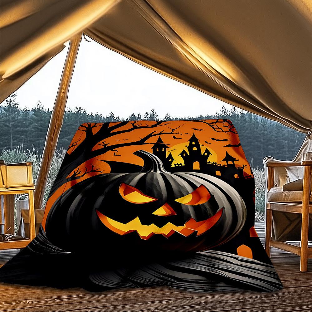 1pc Pumpkin Spooky Decor Throw Blanket Polyester Fiber, Lightweight Flannel, Soft & Warm, All Season Use for Outdoor, Camping Digital Print