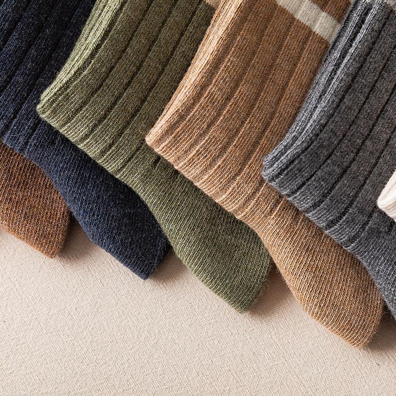 Pánské jarní a podzimní ponožky střední délky, klasické sportovní podkolenky se dvěma pruhy, odvádějící pot a prodyšné, všestranné bavlněné ponožky