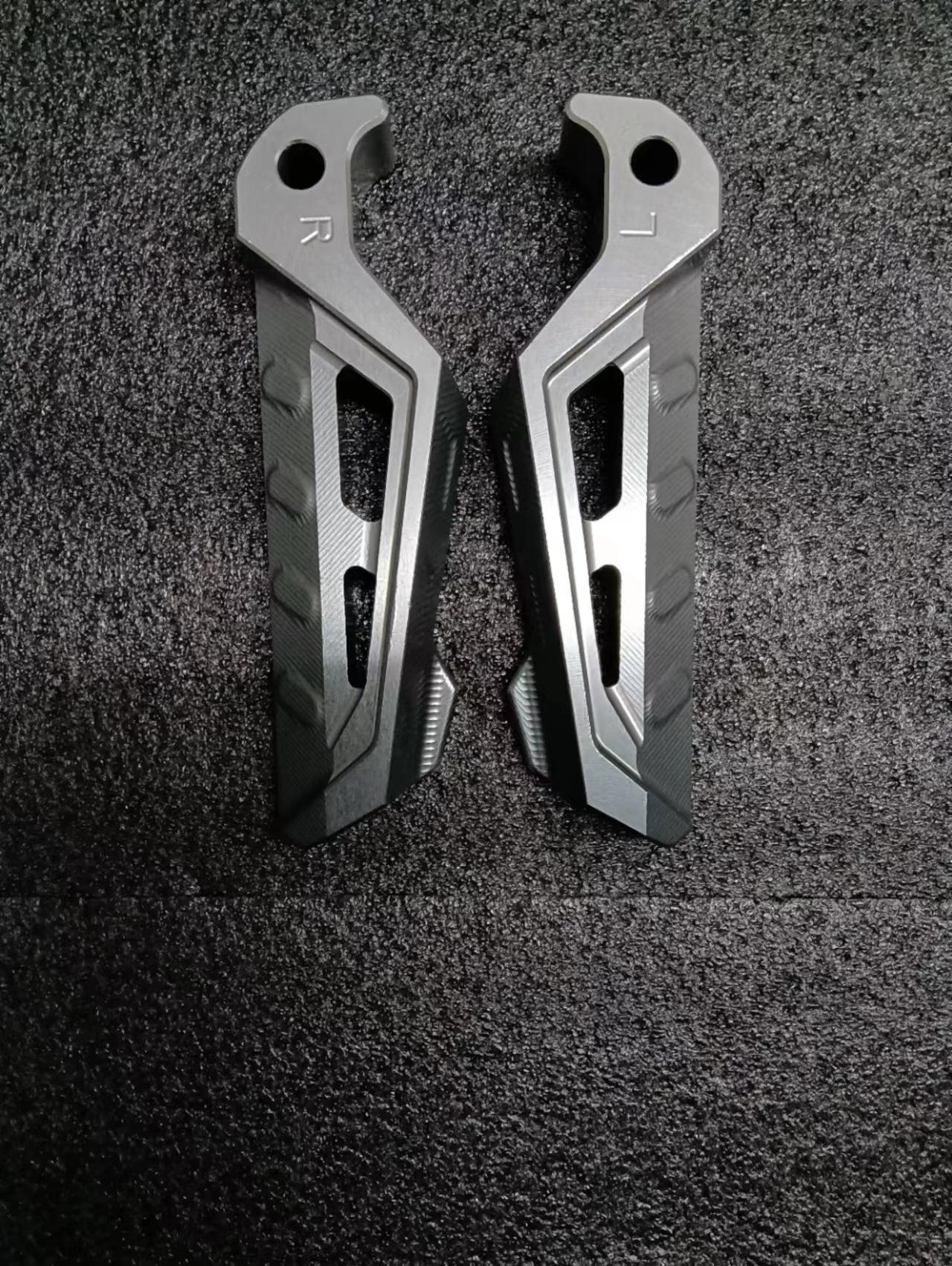 

Yamaha NMAX1300 Phantom Color Rear Footrest Pedal for XMAX300/NVX155/AEROX - Compatible with 23 Models