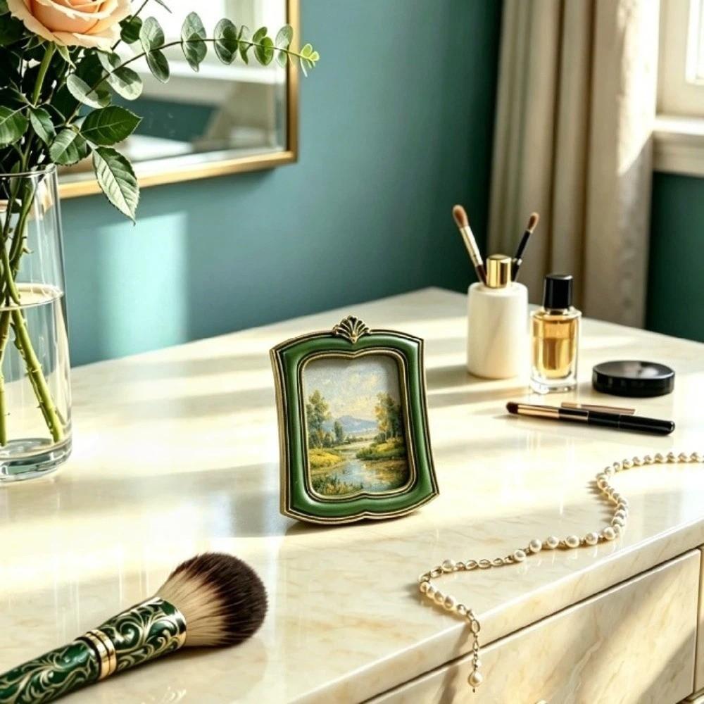 Green Picture Frame Ornaments Resin Photo Display Holders Baroco Style Photo Frame Living Room