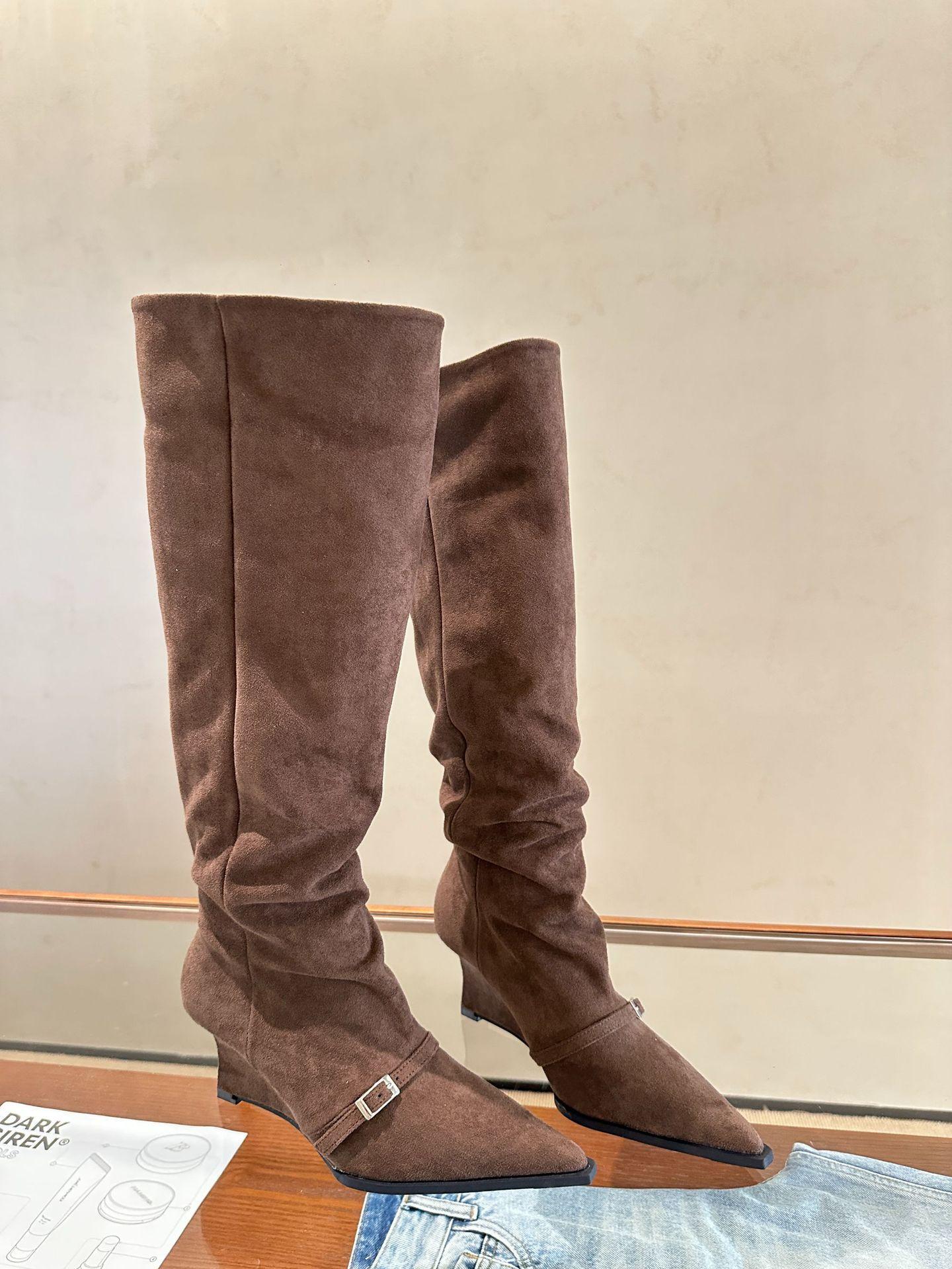 

Heel pleated pile boots women s 2025 autumn and winter new pointed high heel boots black high knee boots 39 коричневый