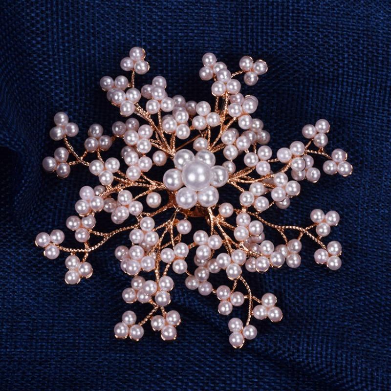 Snowflake Brooch for Women, Versatile Design Sense, Brooch, Elegant Pearl Brooch, Fashionable Suit Accessory Pearl Brooch