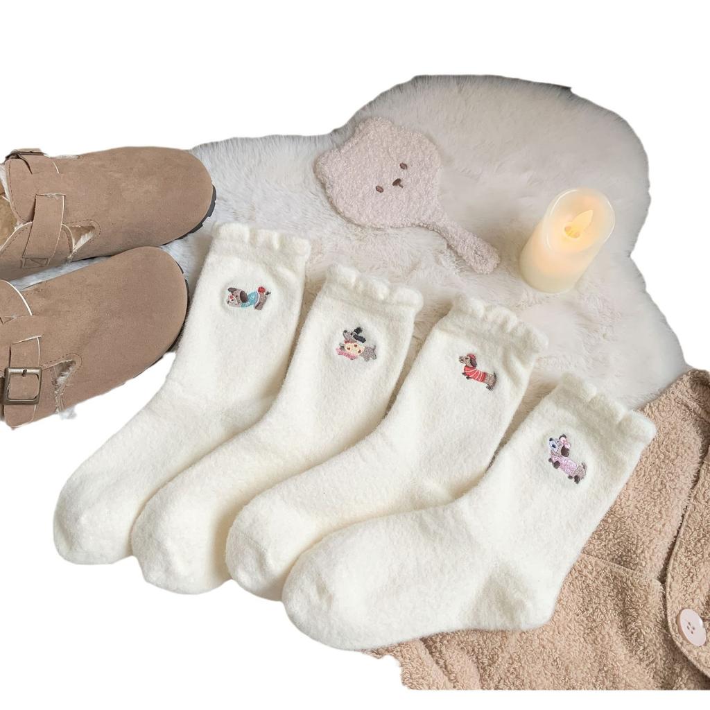 Urocze i Zabawne Skarpety z Haftowanym Jamnikiem Miękkie Pogrubione i Welurowe Ciepłe Australijski Welur Skarpety do Układania Dzieci