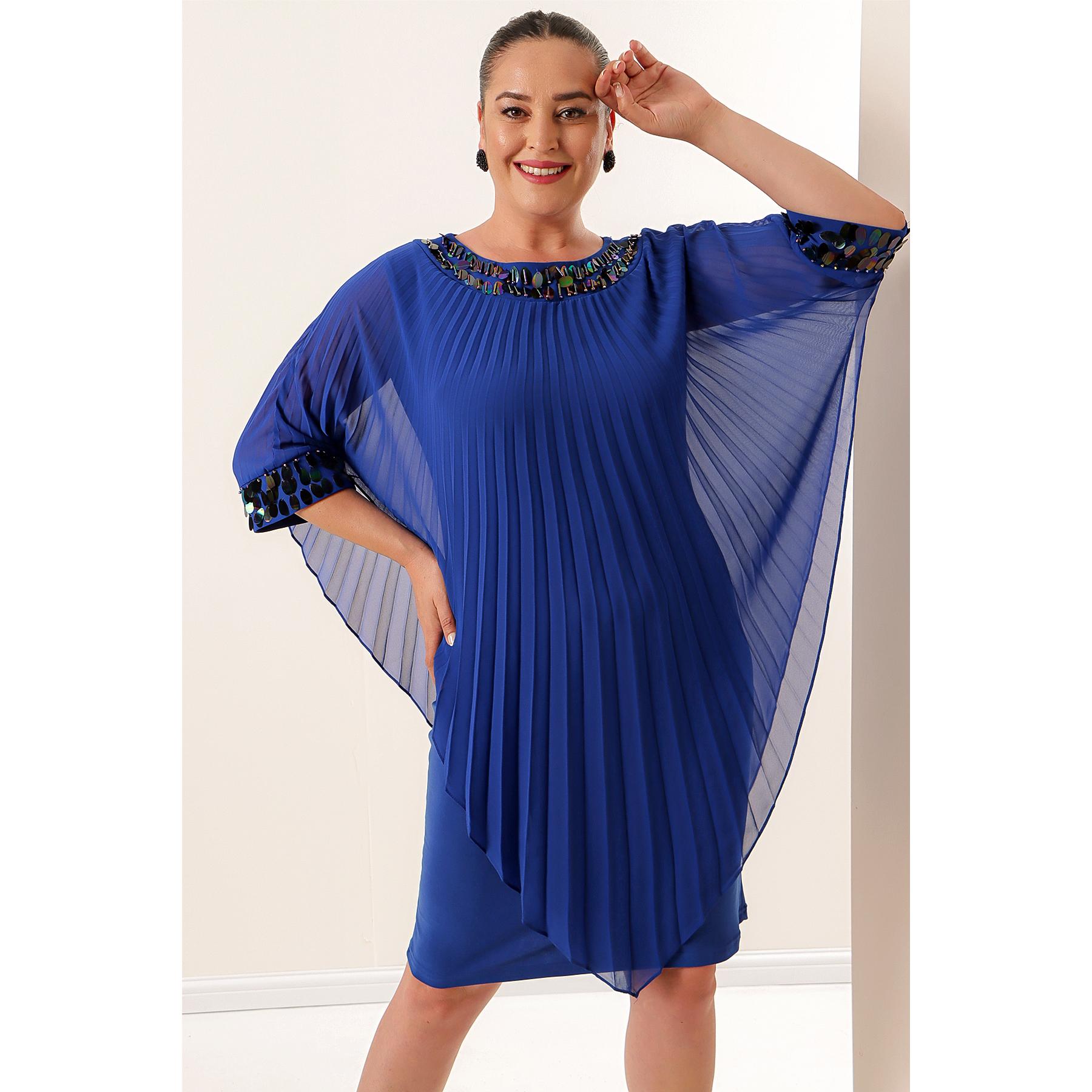 

Шифоновое платье больших размеров с расшитым бисером воротником и рукавами