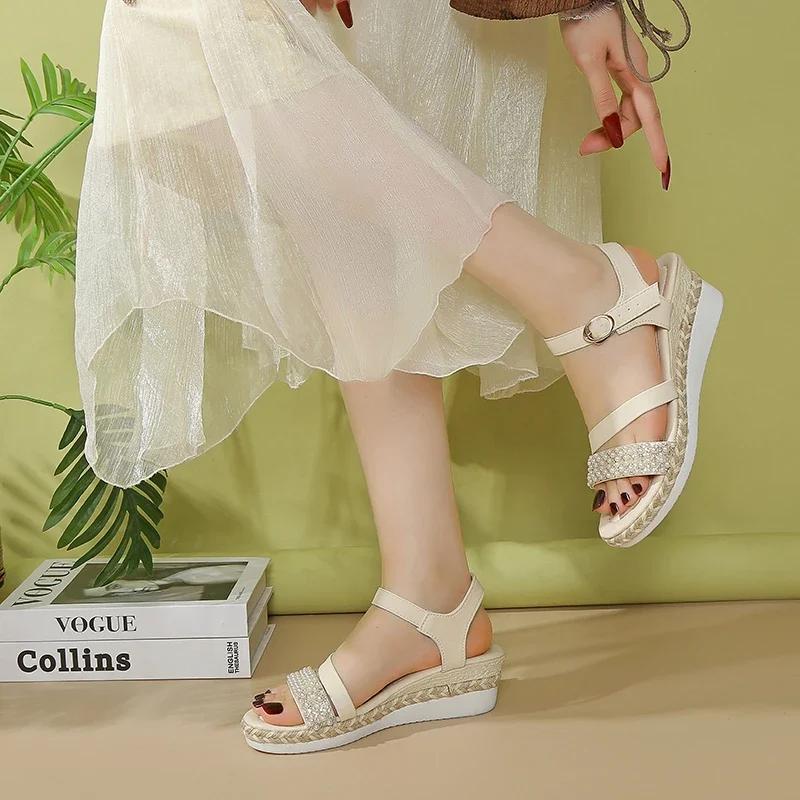 Fashion Ankle Buckle Platform Sandals Women Summer 2025 Fashion Pearl Wedges Sandalias Mujer Plus Size 42 Casual Med Heel Beach Sandals