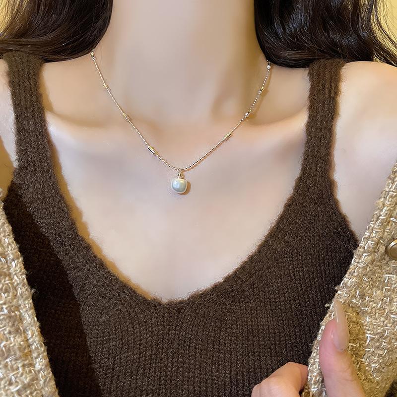 Meier Pearl necklace - minimalist chic, high-end choker. new bestseller pendant necklace, sweater chain accessory