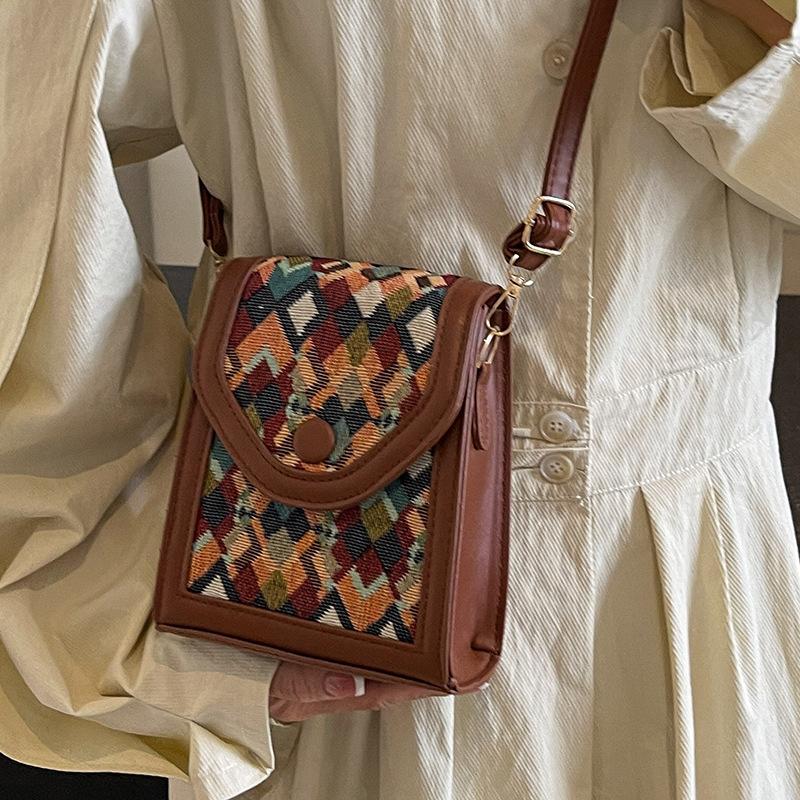 

Популярные сумки с высокой текстурой и модные вертикальные сумки через плечо для женщин Ins Niche сумка для мобильного телефона на плечо клетчатая сумка для женщин