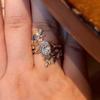 Classical Beautiful and Unique Blue Leaf Retro Rings for Women Fashion Diamonds Inlay Glossy Elliptical Gem Ring Wedding Jewelry