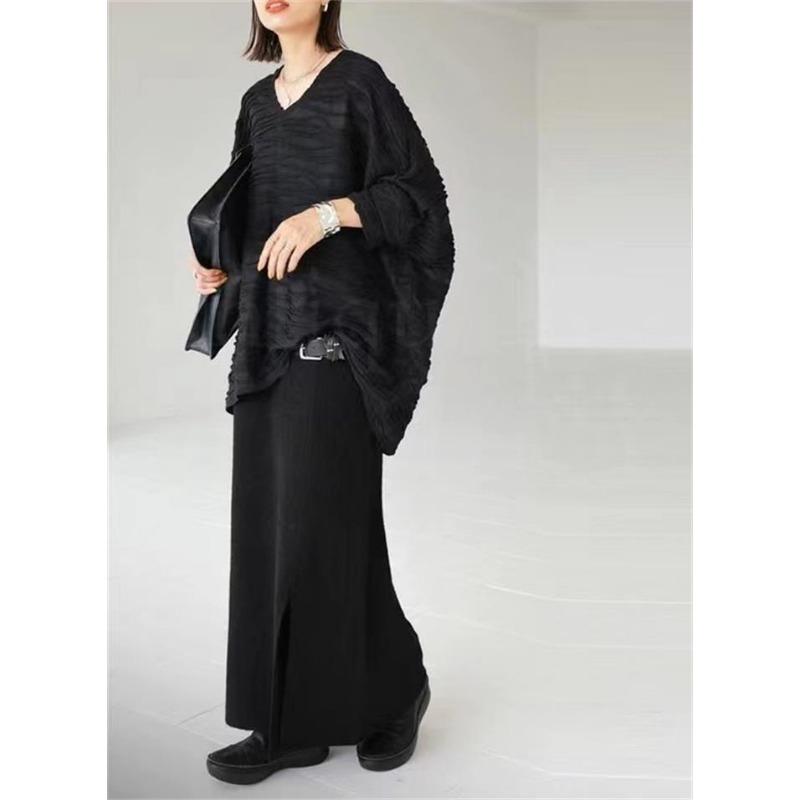 Spring Autumn Solid Color Loose Casual Tee Women Batwing Long Sleeve Folds V-neck Pullover T-shirt Female Top