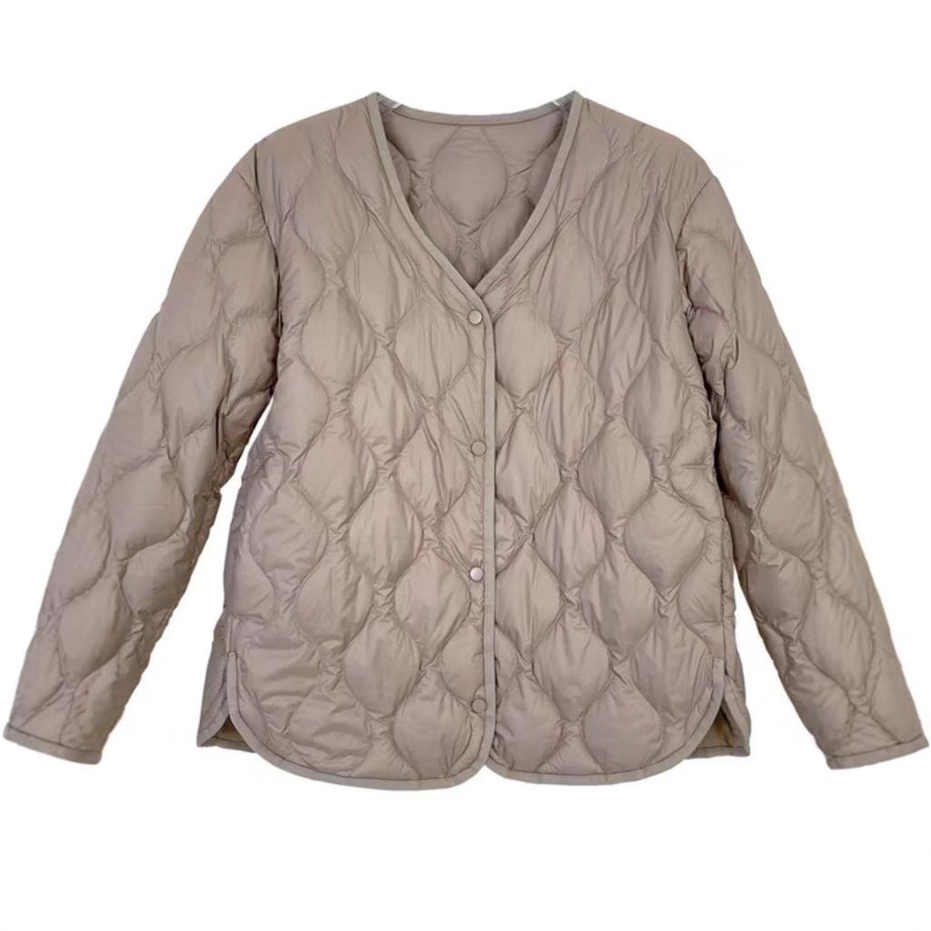 Autumn and winter down jackets for women are light and thin, new short V-neck liner, and versatile Maillard diamond jacket is thin and large.
