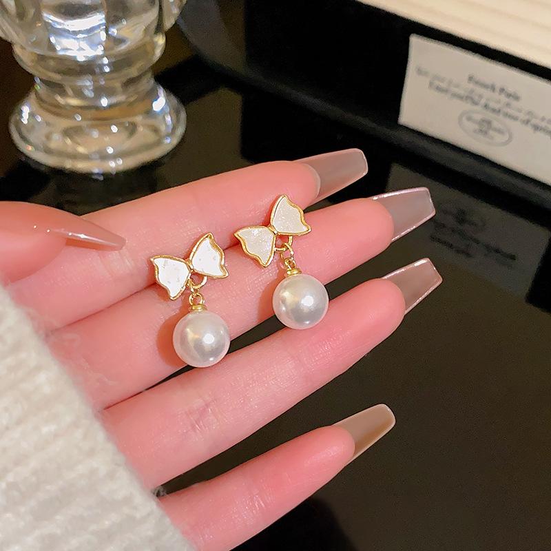 S925 Silver Needle Luxury Pearl & Cat's Eye Stone Earrings for Women – Elegant, All-Match Design.
