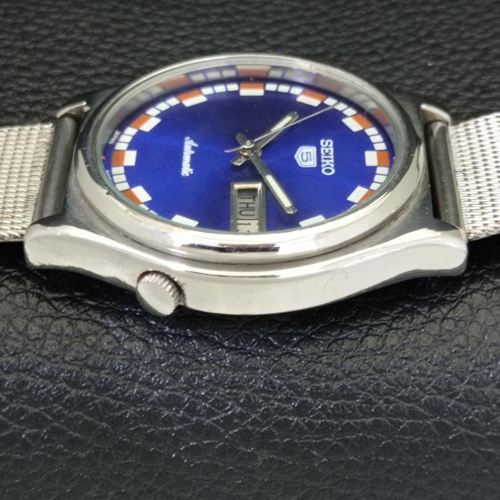AUTOMATIC VINTAGE SEIKO 5 JAPAN 7009A MENS BLUE COLOR DIAL WATCH A701362-5 R206a-a701362