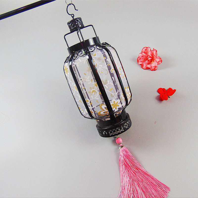 Hanfu Style Antique Handheld Lantern - Iron Art, Luminous Palace Lantern, Chinese Style Photography Prop, Flower Design