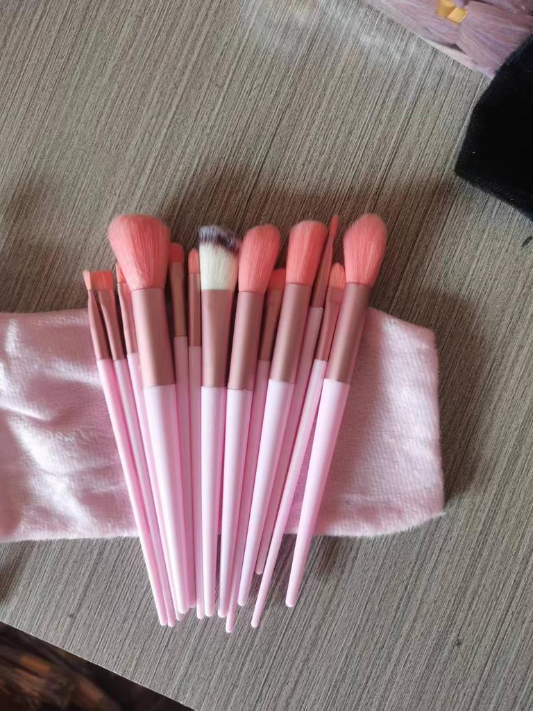 13 Four Seasons Green Makeup Brush Set Bristles Soft Blush Eyeshadow Concealer Foundation Loose Powder Highlight Brush