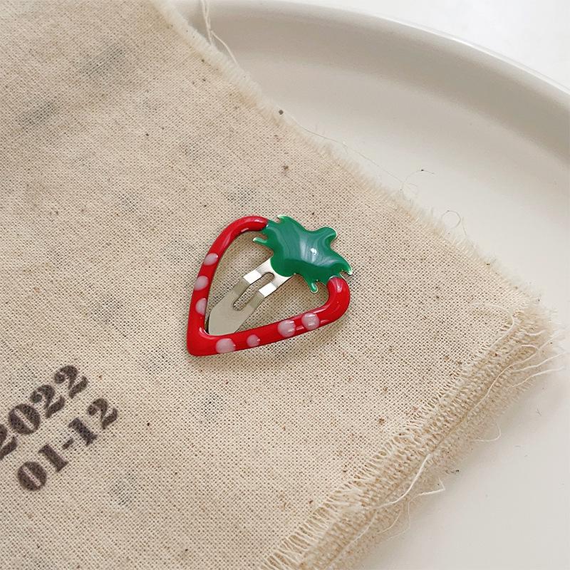 Colorful Strawberry Heart Hair Clip - Cute & Versatile Hair Accessory for Women