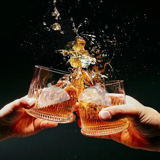 Silikonová forma na led Bourbon Formy na ledové kostky Půlkruhový tvar Nepropustná Výrobník ledových koulí pro Whiskey Koktejly Ledové nápoje