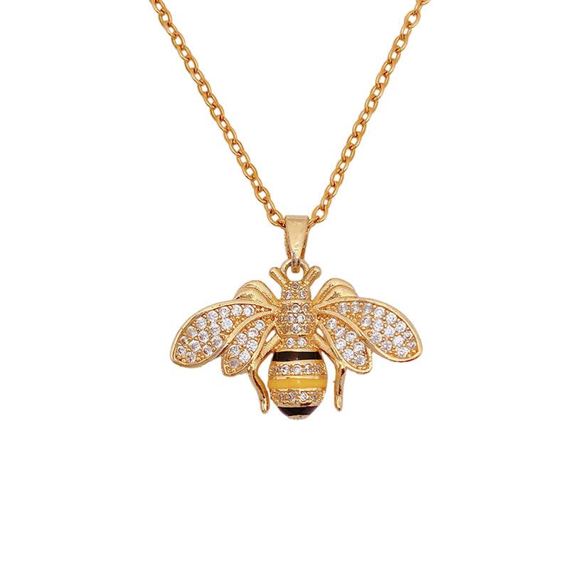 Fashion Fun Sweet Little Bee Pendant Necklace Female Niche Design Sense Versatile Collarbone Chain Cute Neck Chain
