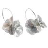 1 Paar Damenohrringe 3D-Blumendesign Hängeohrringe mit durchbrochenem Blütenblatt-Design Mittlere runde Form Ohrbügel Hochzeit Festival Schmuck
