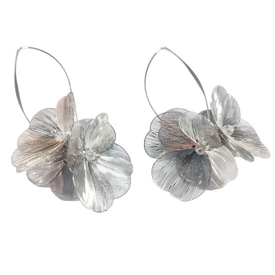 1 Paar Damenohrringe 3D-Blumendesign Hängeohrringe mit durchbrochenem Blütenblatt-Design Mittlere runde Form Ohrbügel Hochzeit Festival Schmuck