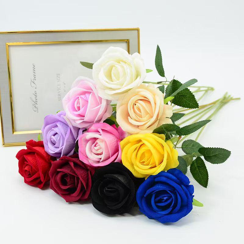 Cachoeira de Parede de Rosas de Seda - Flanela Vermelha Decoração de Casamento e Dia dos Namorados