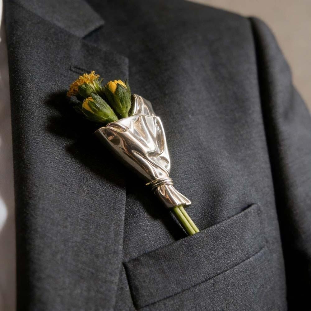 Elegant Flower Insertable Brooch Vintage Silver Glossy Pin Bouquet Brooch Women