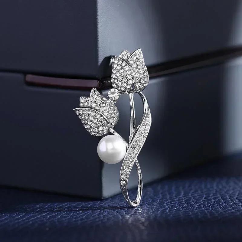Fashionable Rhinestone Flower Shaped Brooch Tulip Jewelry Brooch Skirt Suit Clothing Shiny Accessories Anti Glare Elegant Brooch