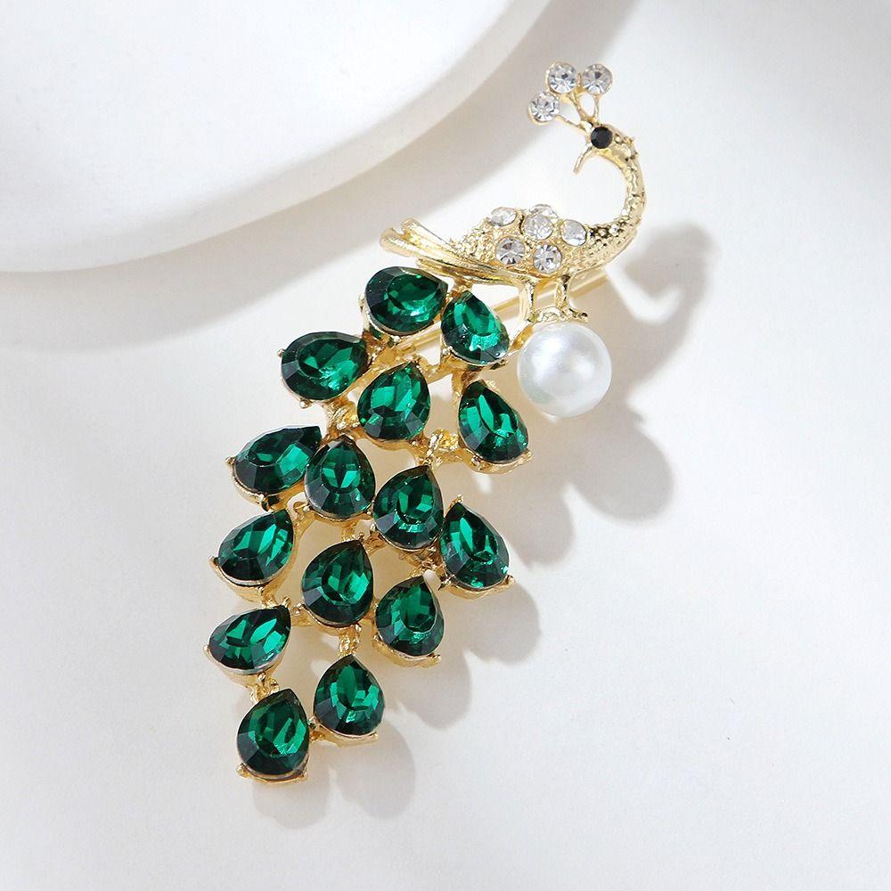 

Luxury Peacock Brooch Fashion Crystal Corsage Pin Personality Peacock Collar Pins Wedding 04